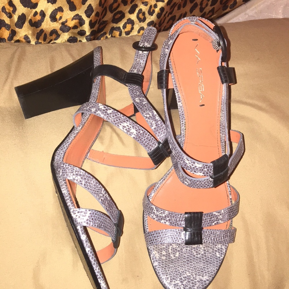SNAKE SKIN heels!